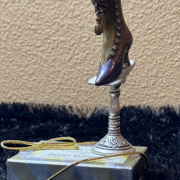 Sweet Romance Antique-Style Victorian Boot Miniature Figurine And Stand - Picture 2 of 5
